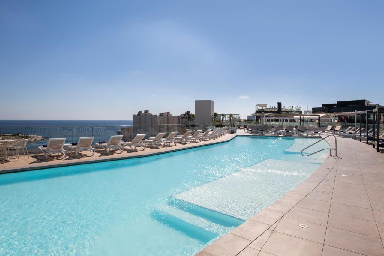 Be.Hotel Saint Julian's Exterior photo The swimming pool of the hotel