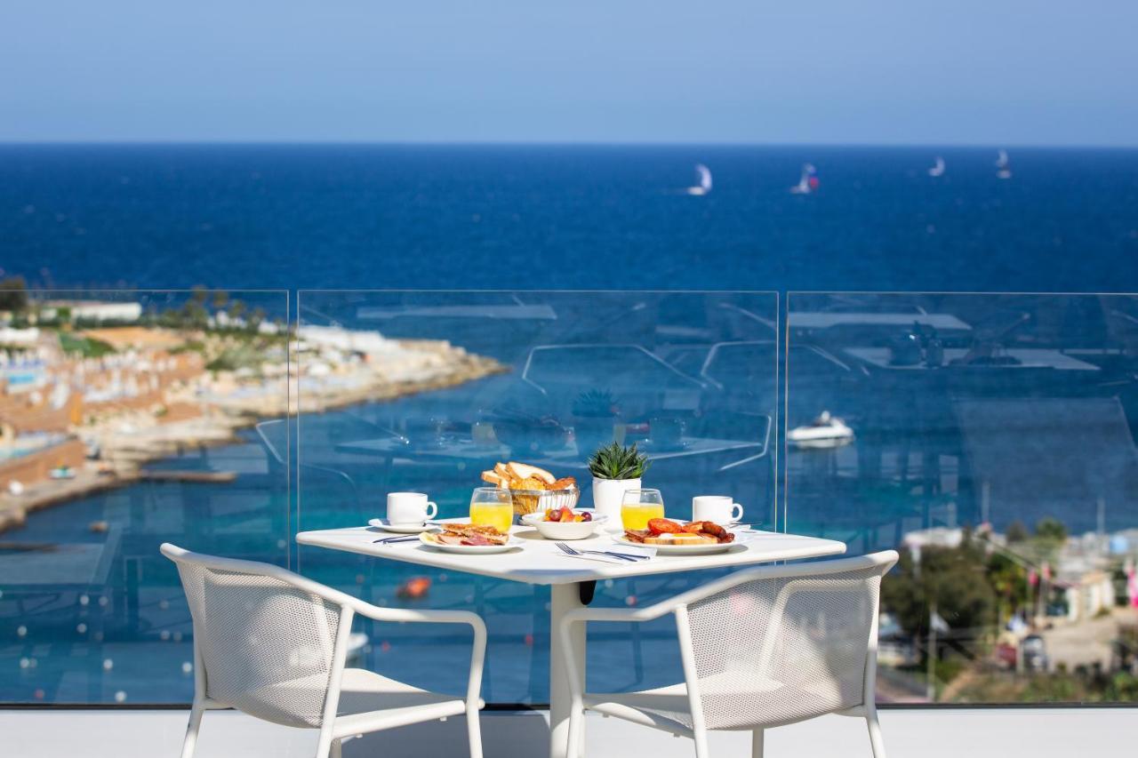 Be.Hotel Saint Julian's Exterior photo Breakfast on the terrace