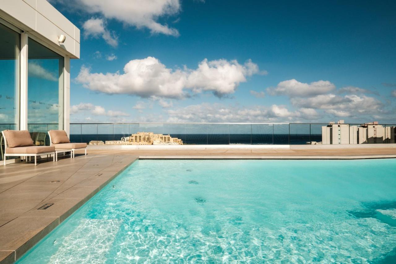 Be.Hotel Saint Julian's Exterior photo The swimming pool of the hotel