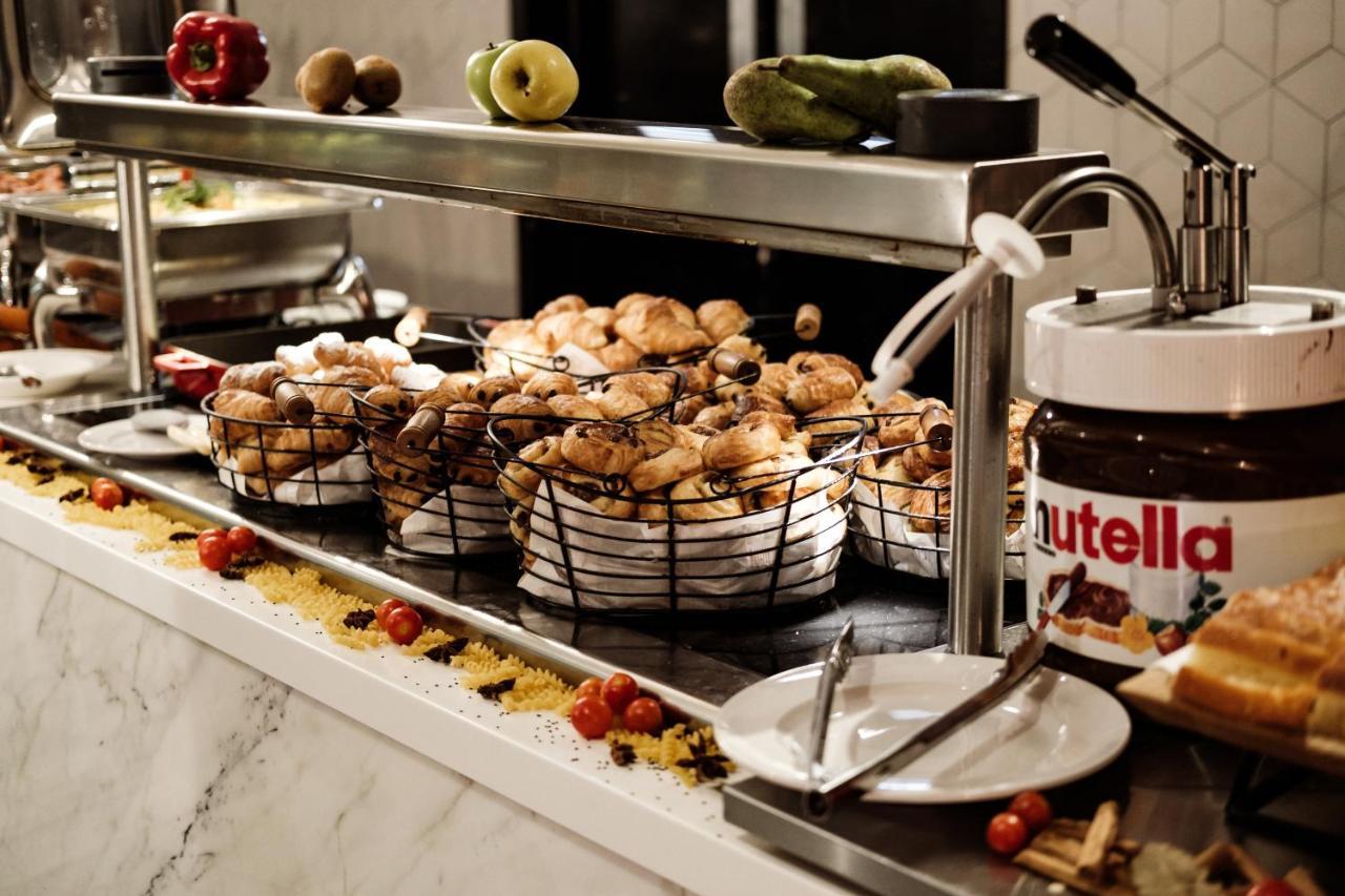 Be.Hotel Saint Julian's Exterior photo Nutella